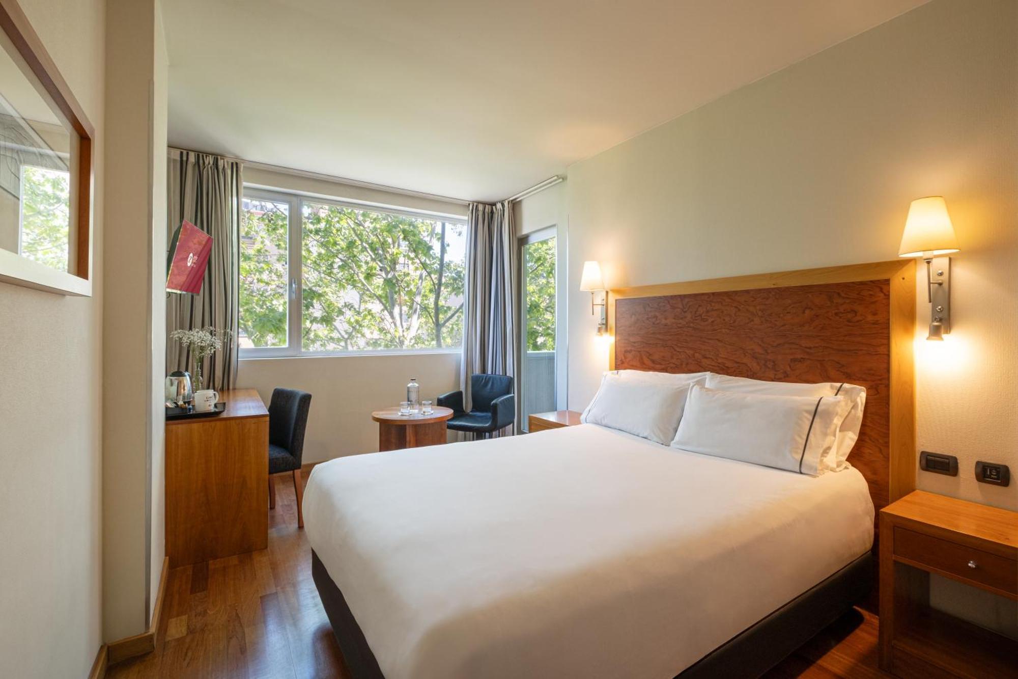Exe Plaza Delicias Hotell Zaragoza Exteriör bild