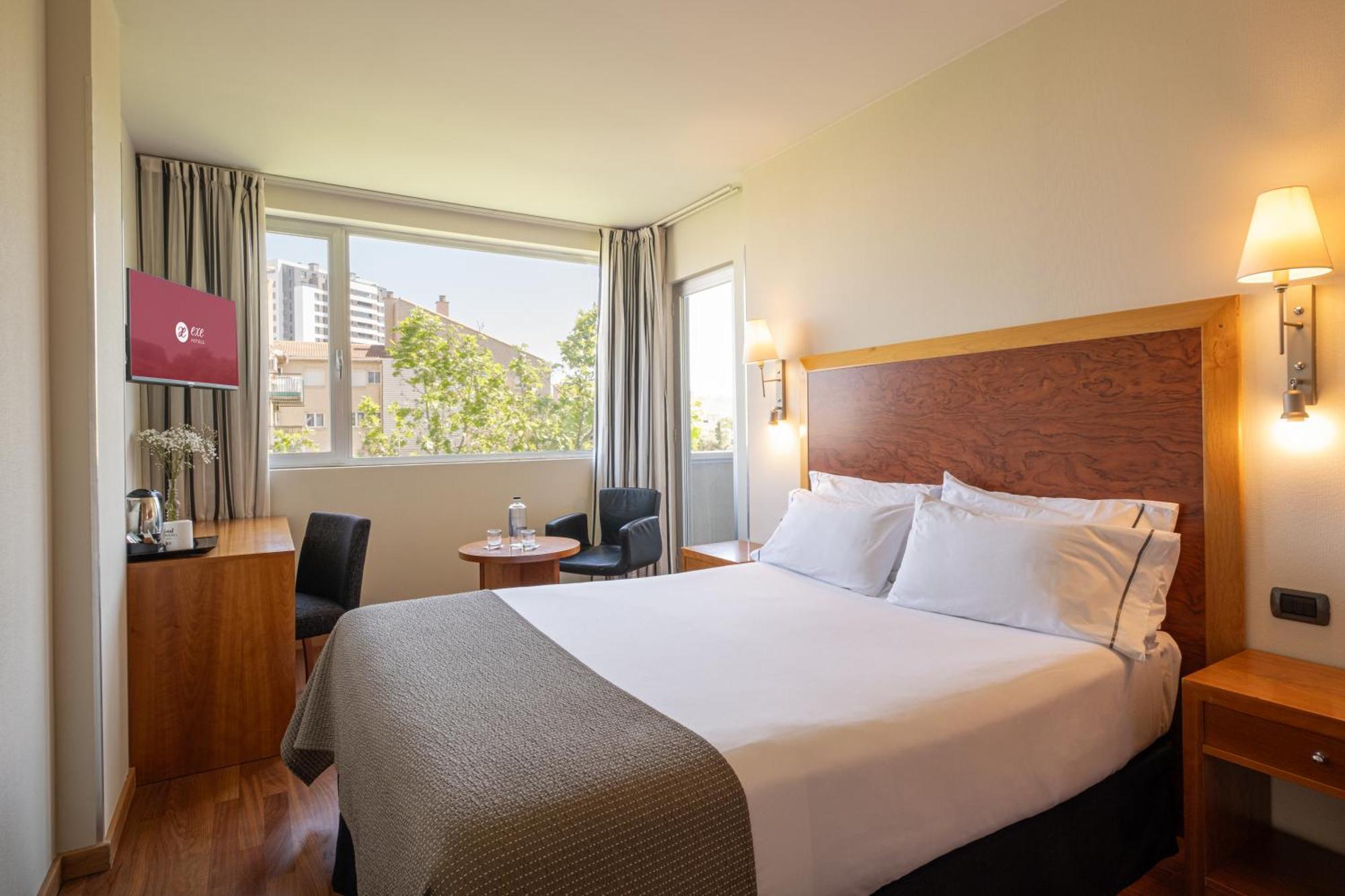 Exe Plaza Delicias Hotell Zaragoza Exteriör bild